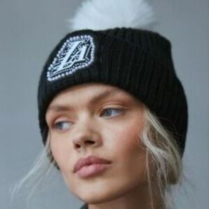 NWT LA LAKERS New Era Black Knit Beanie